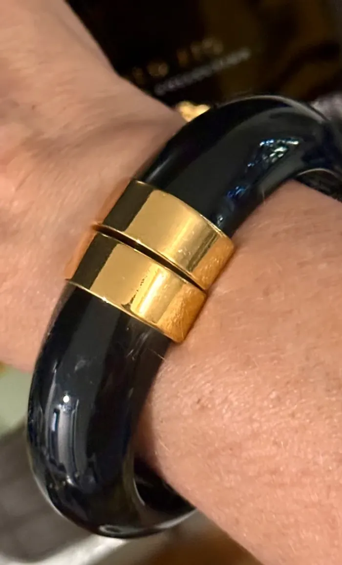 Jonc qui s’ouvre taille M habaha Paris résine noire et or - photo numéro 2