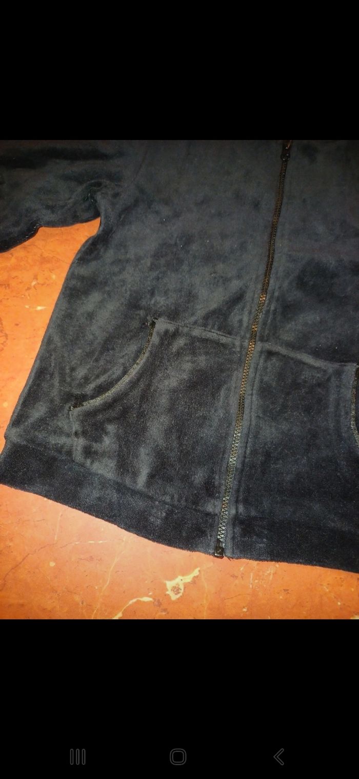 Sweat taille 5 ans - photo numéro 2