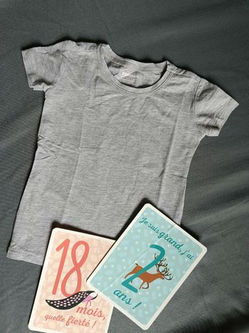 T-shirt gris uni 💕 Taille 18/24 mois