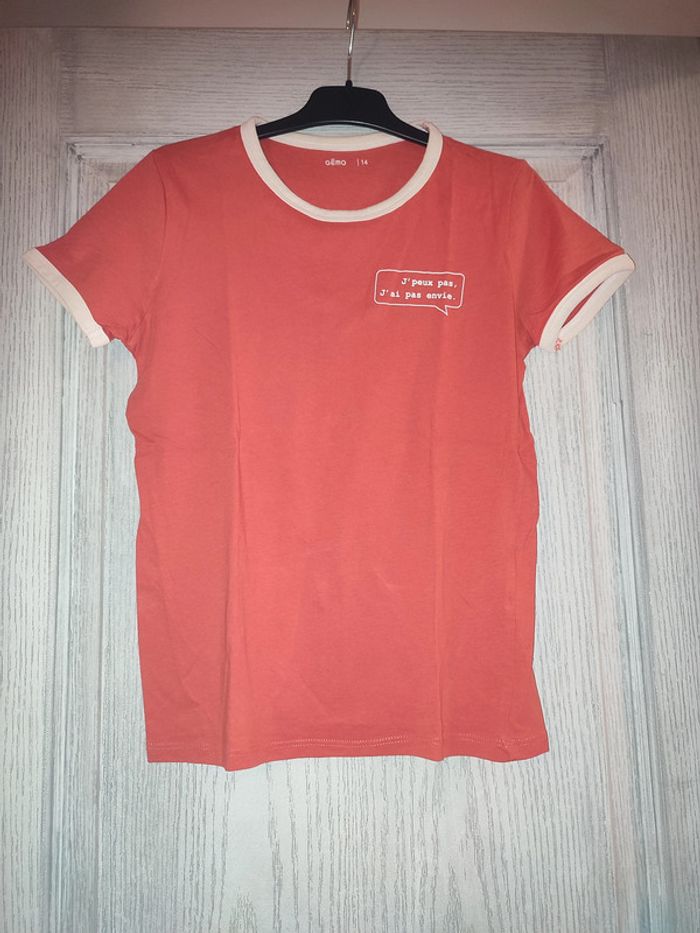 t-shirt orange et blanc
