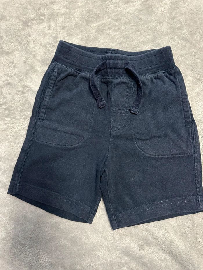 Short gap 2 ans. Bleu marine