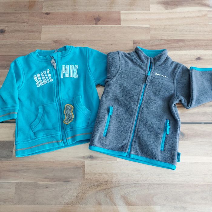 Lot de 2 gilets chaud 6 mois