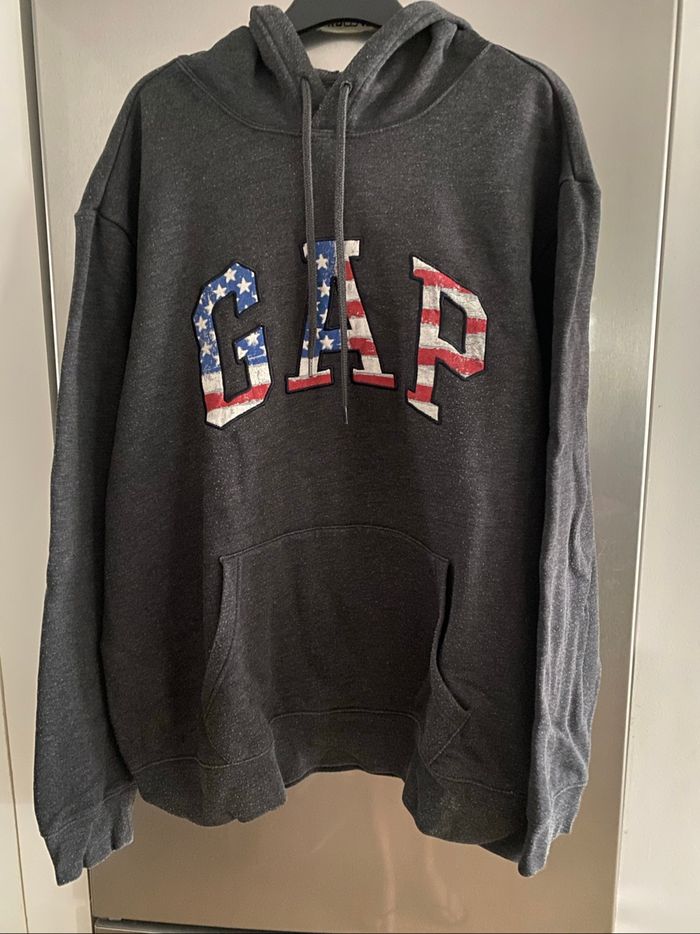 Sweat shirt  gris anthracite marque Gap - photo numéro 2