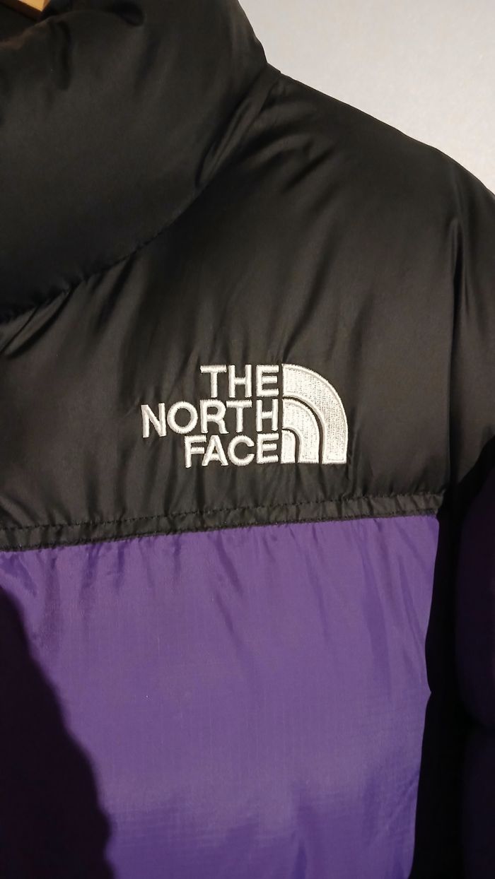 Doudoune the north face nuptse violet et noir unisexe - photo numéro 3