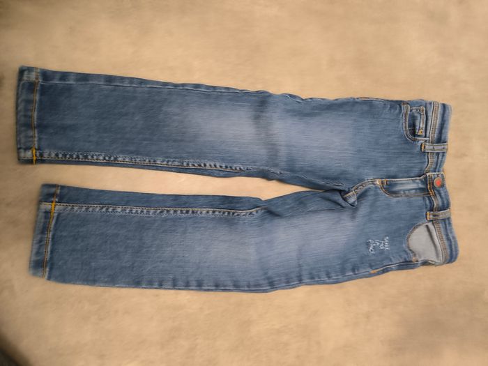 Jean sergent major taille deux a trois ans