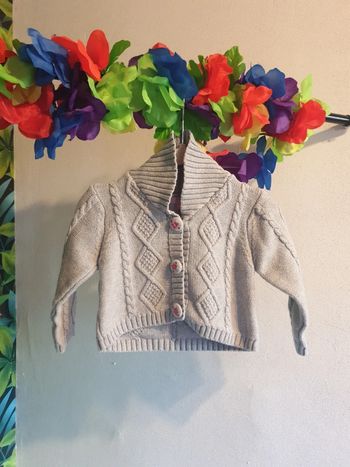 Gilet fille boutons brodés
