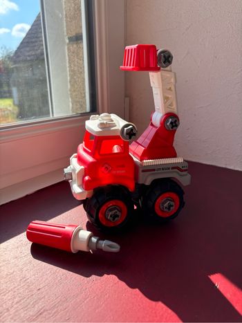 Camion de pompier - à bricoler - démonter et remonter