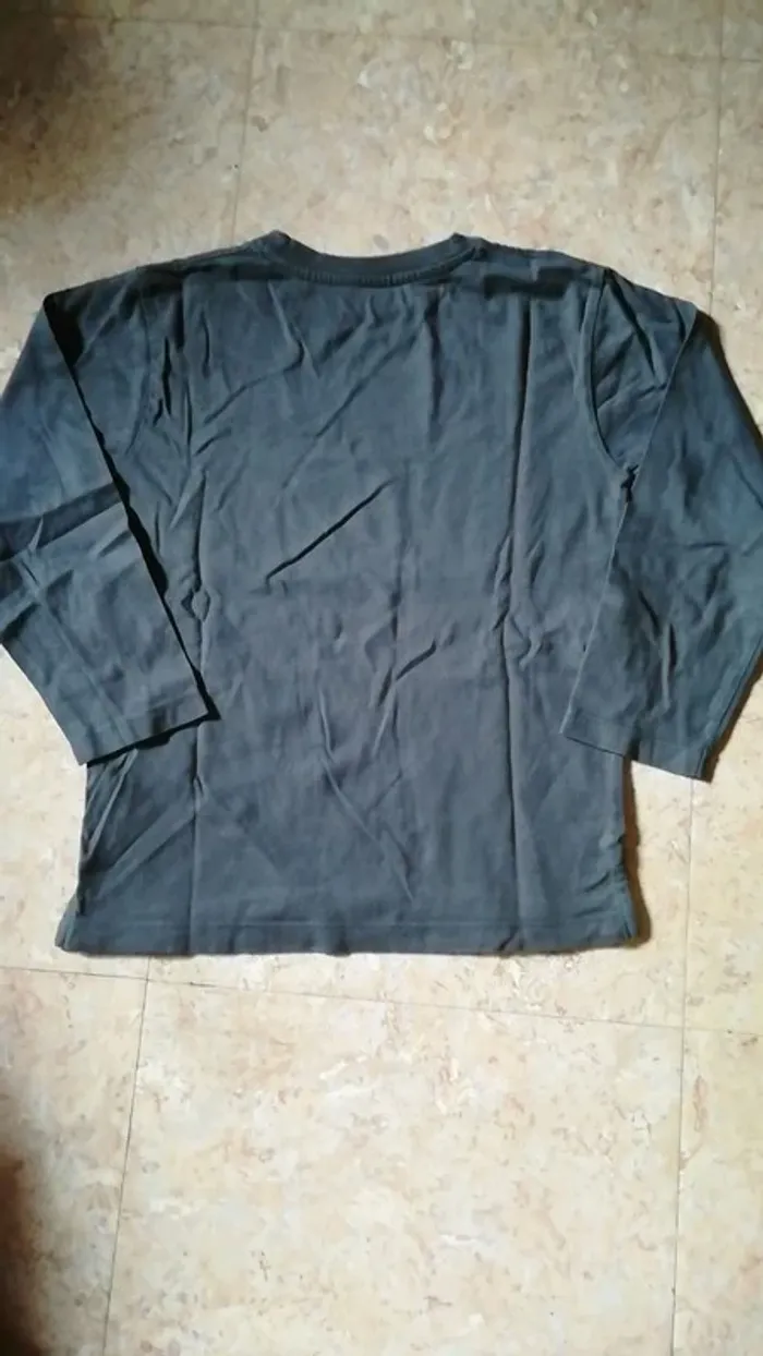 T-shirt 8 ans - photo numéro 3