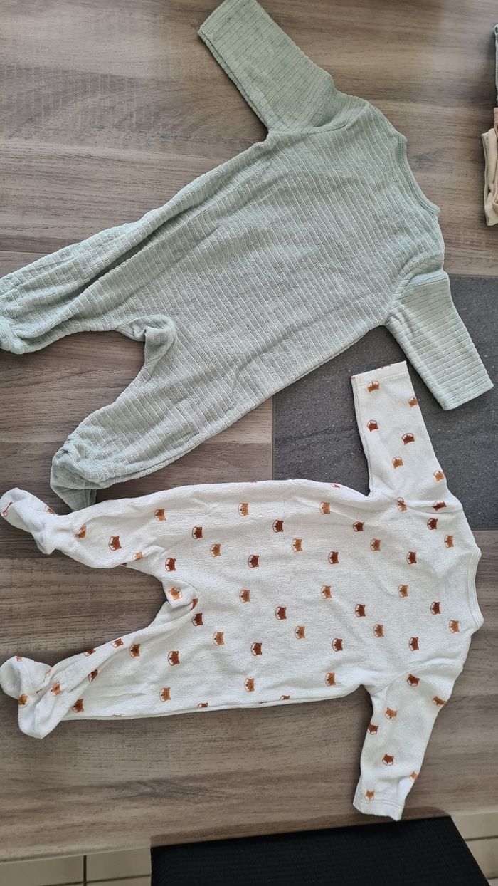 Lot pyjama - photo numéro 2