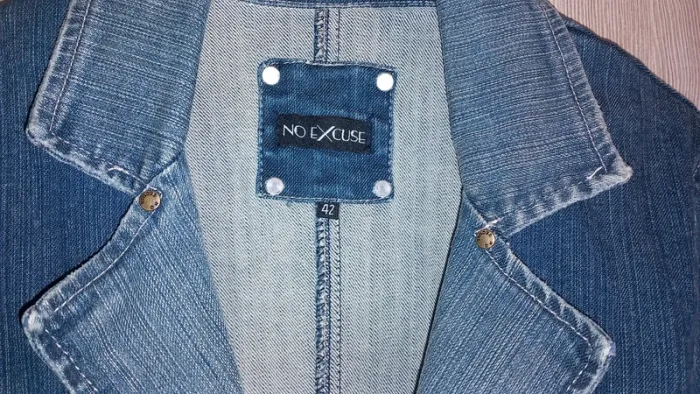Jolie veste en jean 42 - photo numéro 4