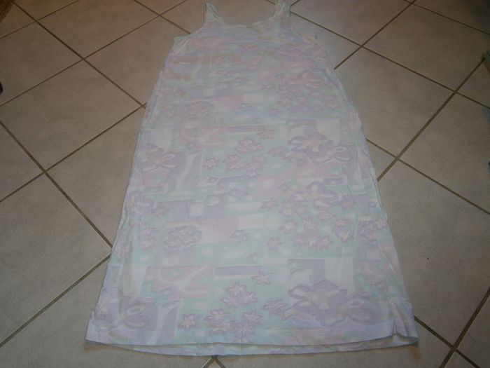 Chemise de nuit à bretelles Taille 40 - photo numéro 8