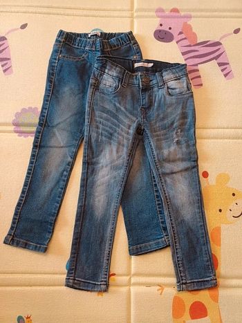 Lot 2 pantalons 4 ans