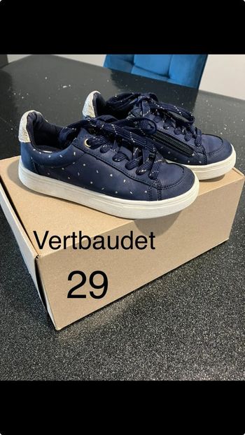 Basket bleue et dorées pointure 29 Vertbaudet