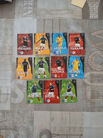 Lot de 11 cartes foot