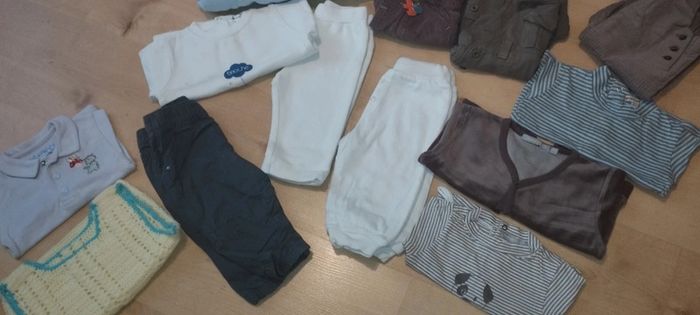 Lot de 13 vêtements pour garçon en taille 6 mois - photo numéro 5