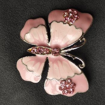 Broche papillon rose