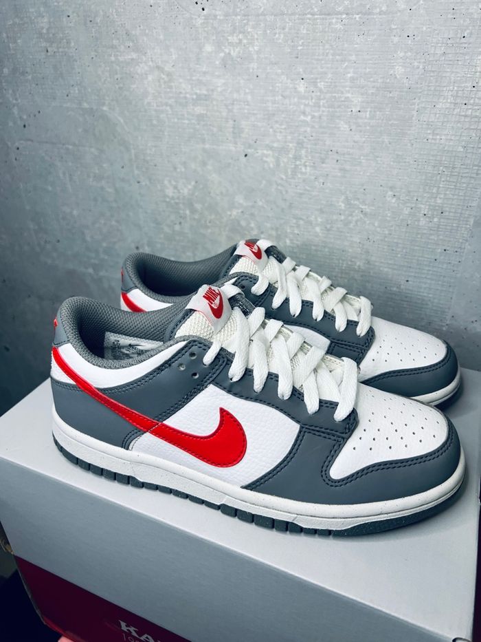 Nike Dunk Low gris / blanc / rouge – Taille 36,5 – État quasi neutre - photo numéro 5