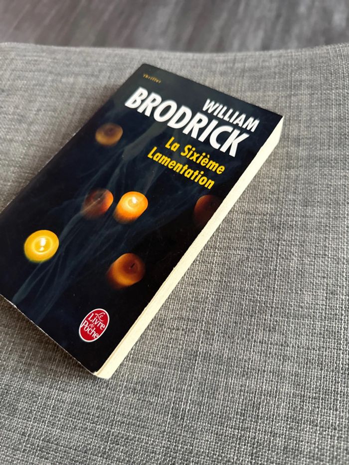 Livre la sixième lamentation - william brodrick - photo numéro 5