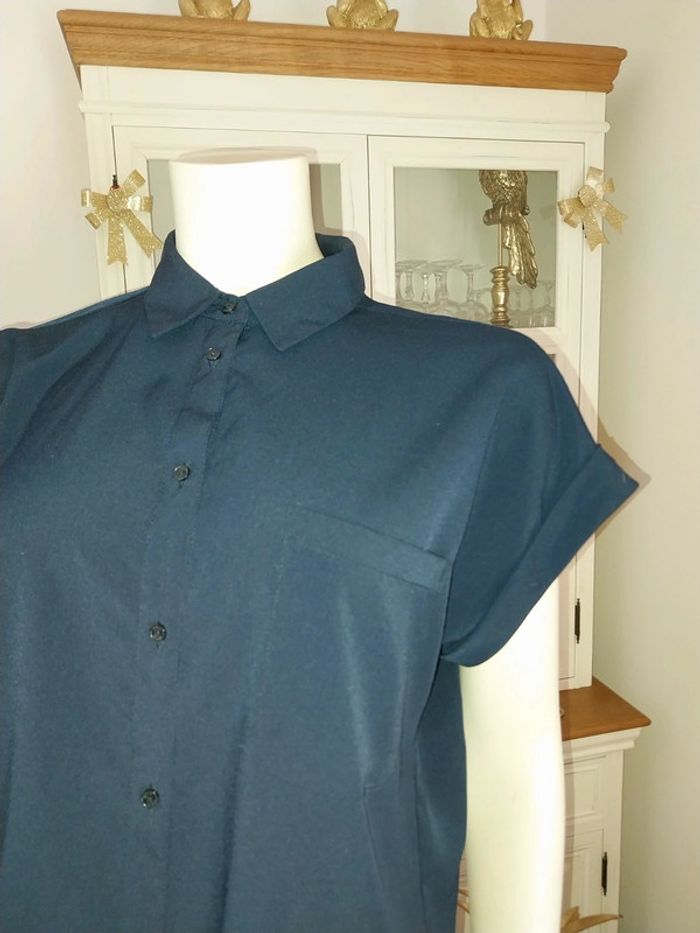 Blouse / chemise/ chemisier manches courtes bleu marine état neuf by Mango - photo numéro 3