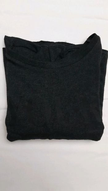 T-shirt manche longue gris foncé taille XS.