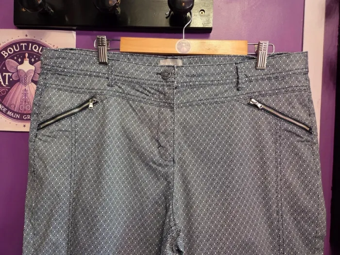 Joli Pantalon court stretch T48 Canda - photo numéro 2