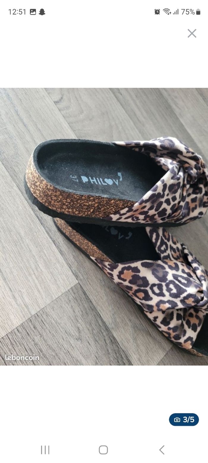Paire de claquettes modéle Léopard-Pointure 37 - photo numéro 3