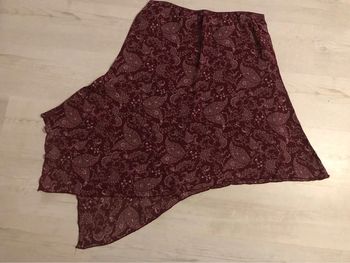 AN122- Jupe imprimée asymétrique « somewhere » Bordeaux à motifs T 46-48