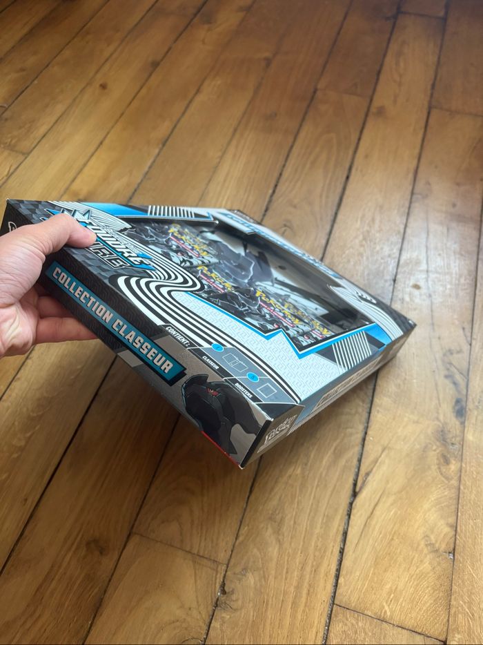 Coffret Pokémon Collection Classeur Élite Ev10.5 Foudre Noire - photo numéro 4