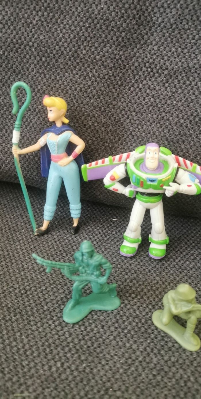 Lot de figurines toy story de Disney Pixar - photo numéro 2