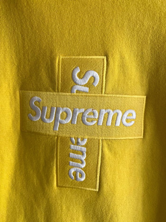 Supreme Cross Box Logo Sweatshirt - photo numéro 4