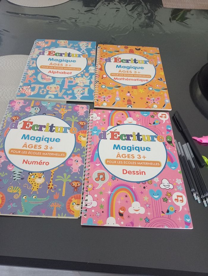 Livre d écriture magique