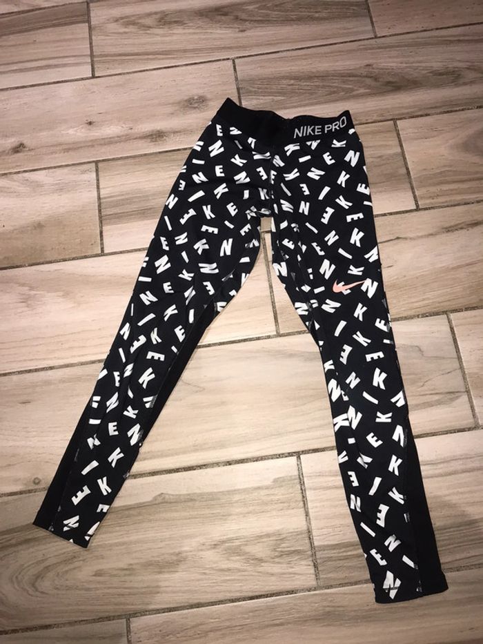 Legging Nike noir 12-13 ans