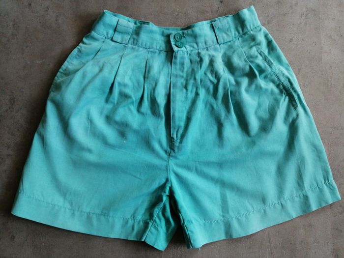 Bermuda vert Taille 40