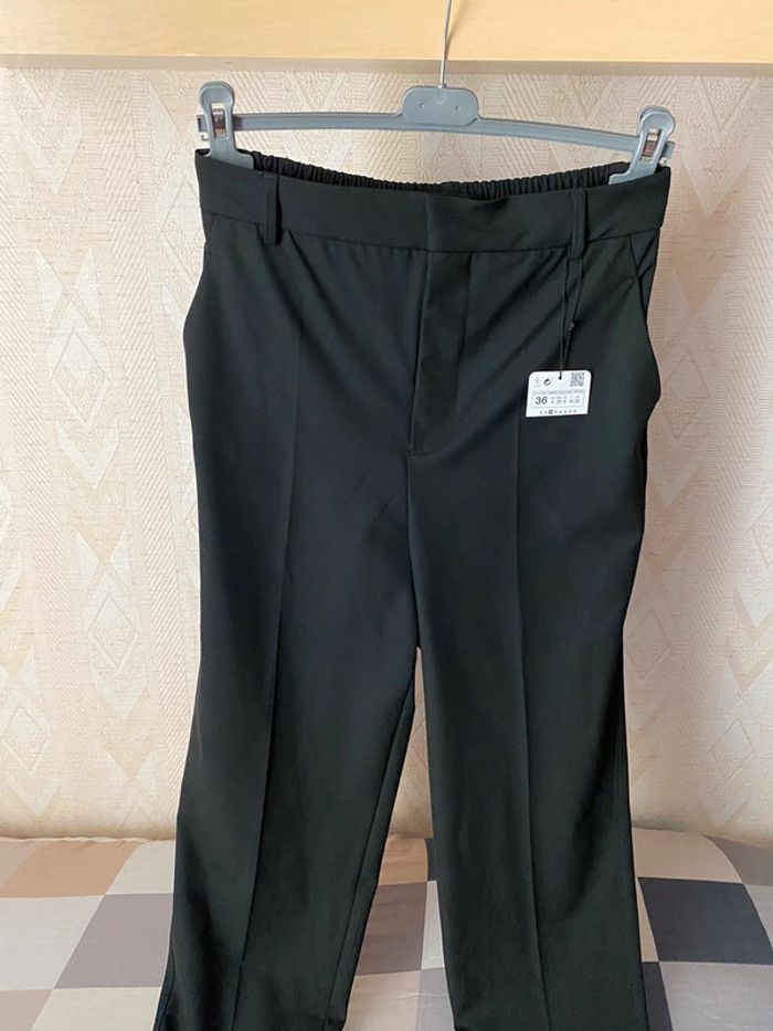 Superbe beau pantalon taille haute à pince Zara noire neuf avec étiquette taille 36 - photo numéro 2