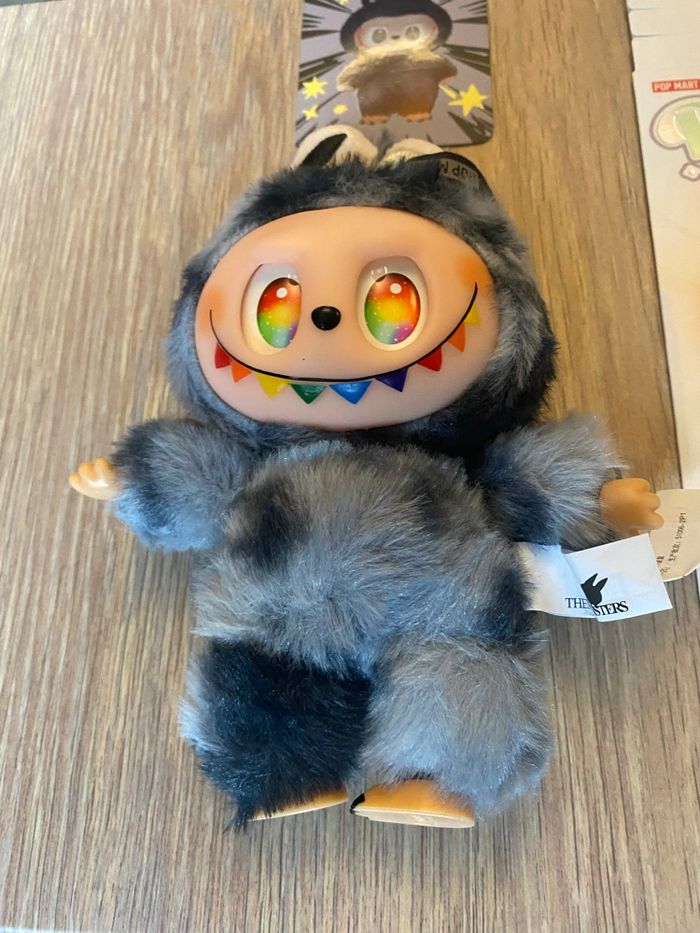 Labubu V3 secret neuf et sous blister - photo numéro 4