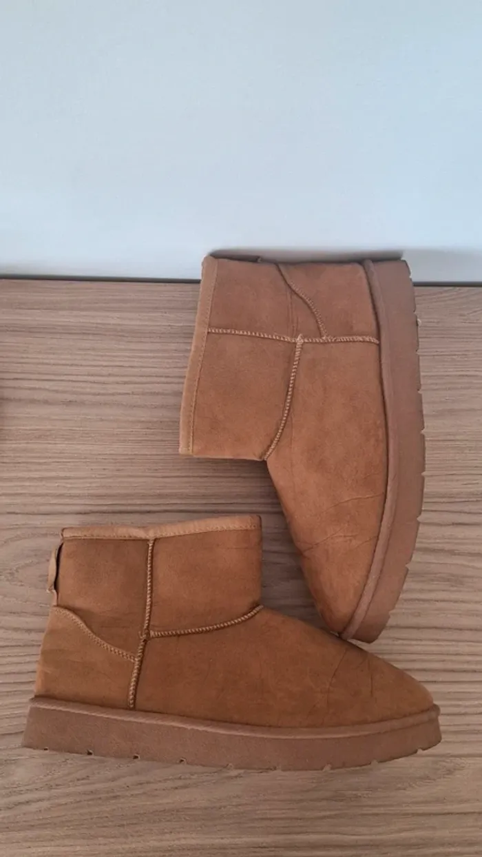 Bottes fourrées- Neuves - taille 41 - Très chaude LA paire tendance