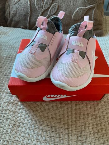 Basket Nike fille taille 25