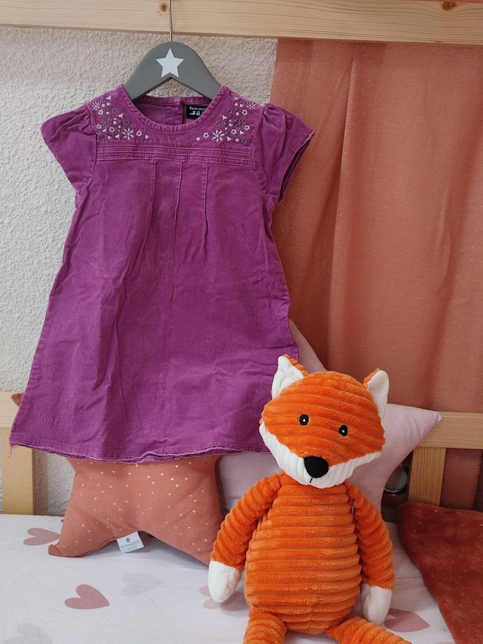 Robe en velours avec broderie - Violette - 23 mois - Très bon état - Tout compte fait