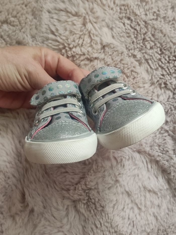 Chaussures brillante T19 - photo numéro 4