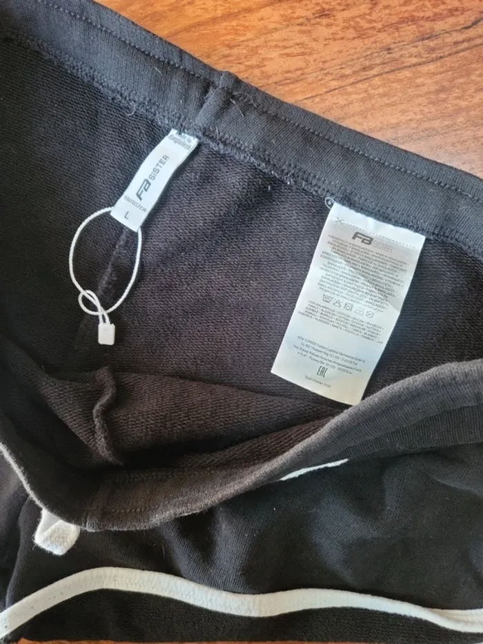 Short - photo numéro 3