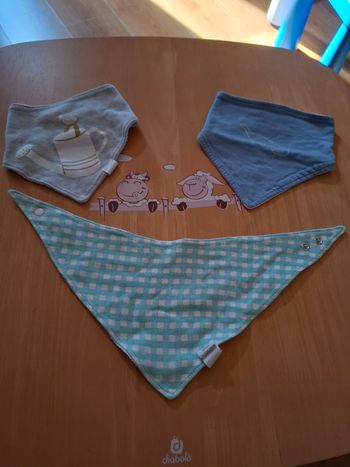 Lot 3 bavoirs bandana