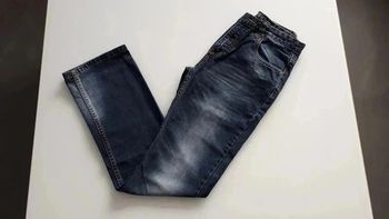 15 € Jean Redskins 14 ans Excellent état