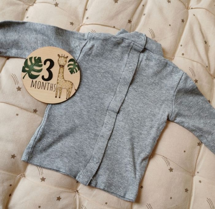 Sous pull gris 3 mois - photo numéro 2