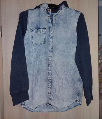 Chemise à capuche garçon T : 13/14 ans