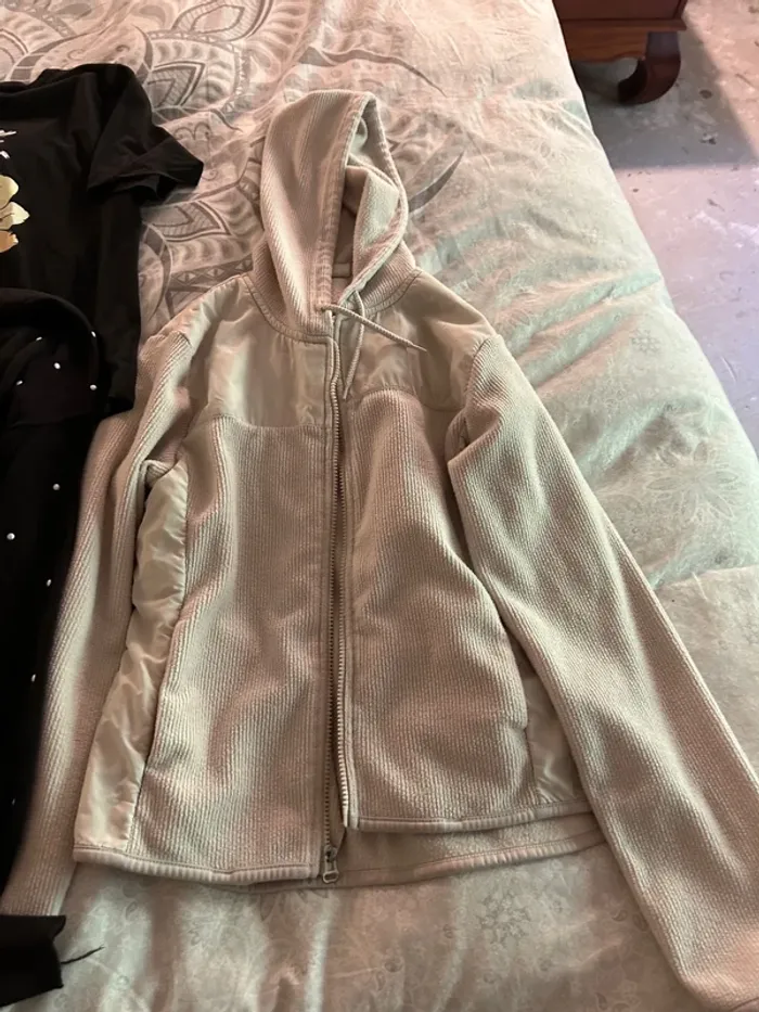 Lot de vêtements taille 38 - photo numéro 2