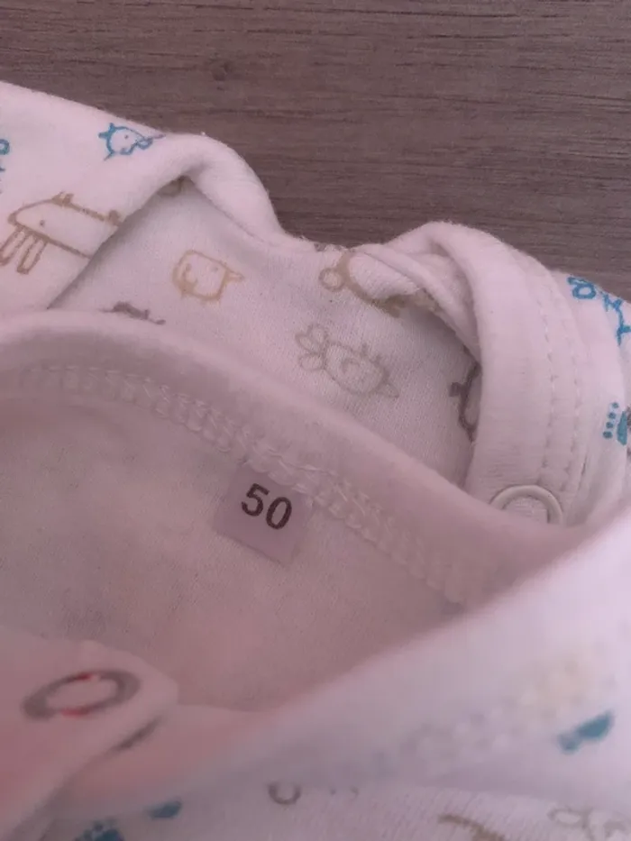 Lot de vêtements naissance bébé 0 mois - photo numéro 6