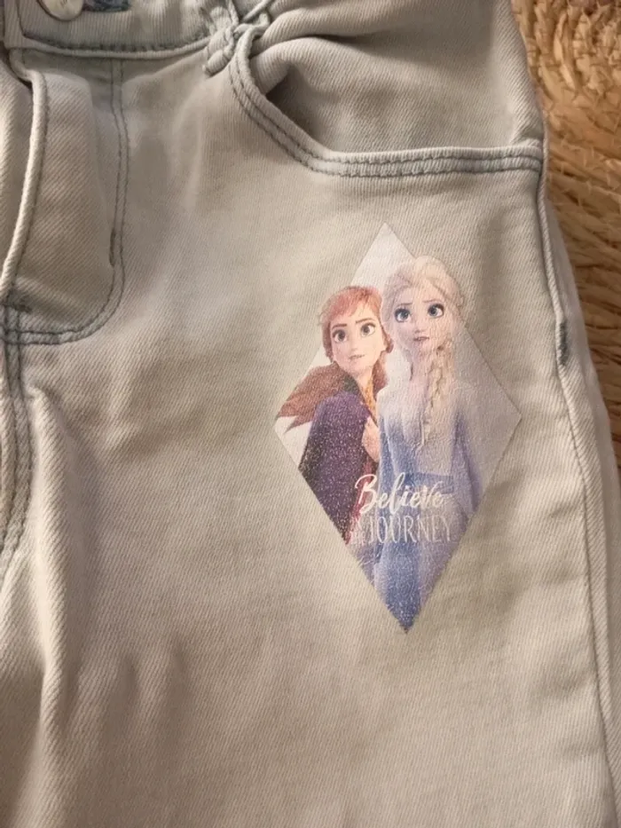 Jeans Reine des neiges 7/8 ans - photo numéro 4