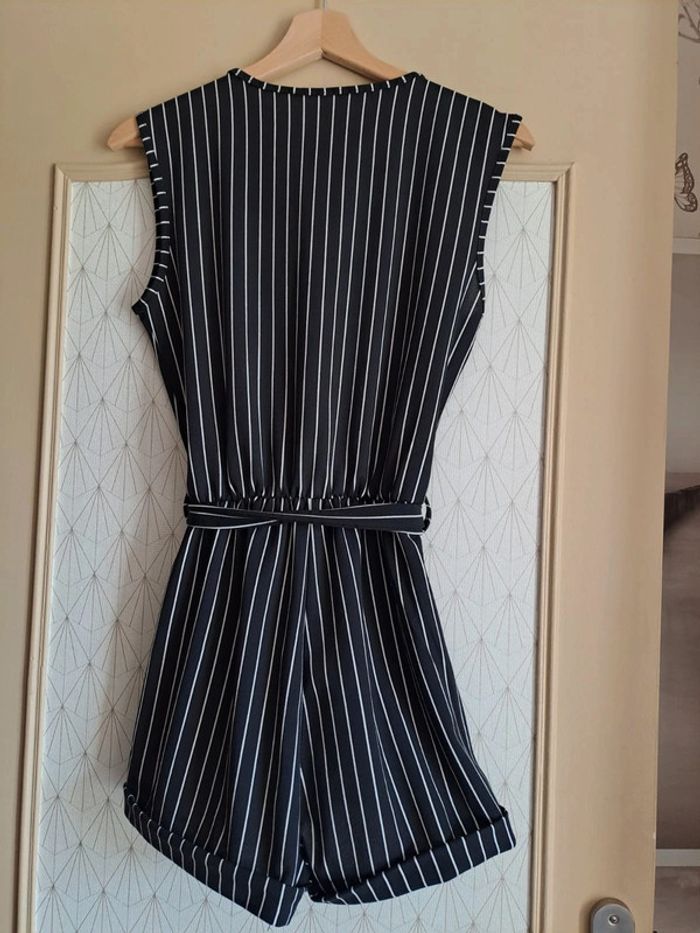 Combishort comme neuve femme noir blanc S étiquette effacée - photo numéro 7