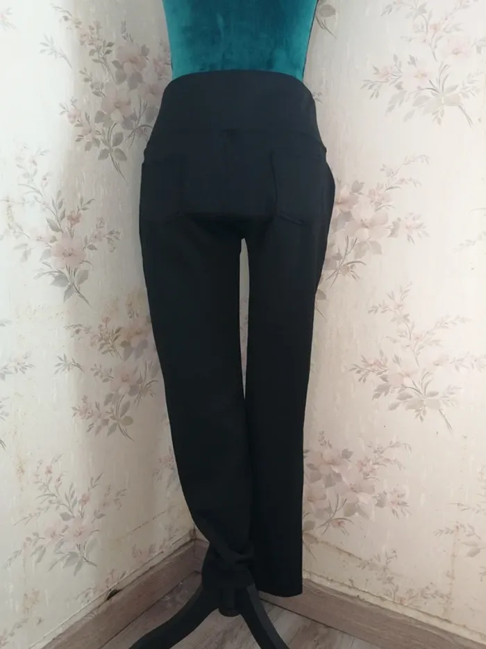 Pantalon legging élastique noir avec fermetures et poches / needfeel / (L) - photo numéro 6
