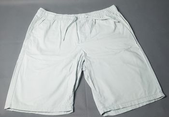 short homme décontracté